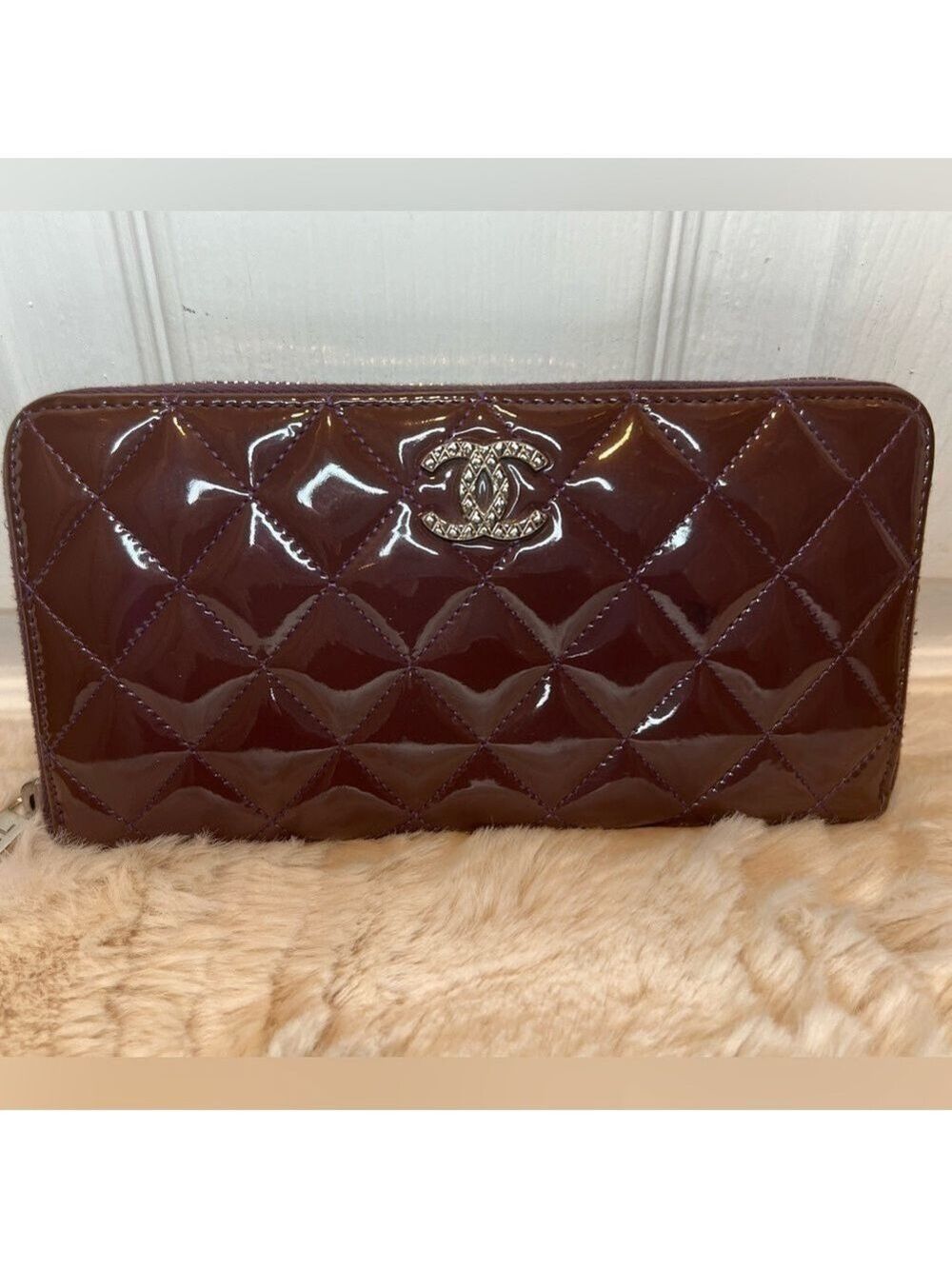 ❤️CHANEL PATENT QUILTED BRILLIANT ZIP-AROUND WALLET PURPLE - Picture 4 of 15